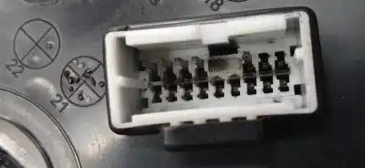 Pezzo di ricambio per auto di seconda mano RETROVISORE DESTRO per KIA CEED SPORTSWAGON Business 136 CV / 100 KW Riferimenti OEM IAM 87620J7160W  