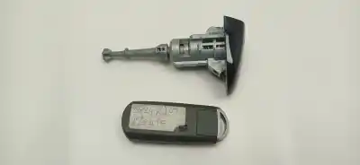 Second-hand car spare part left front door lock for mazda 2 lim. () black tech edition oem iam references 10583 10583 10583