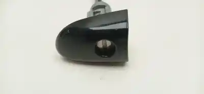 Peça sobressalente para automóvel em segunda mão fechadura da porta dianteira esquerda por mazda 2 lim. () black tech edition referências oem iam 10583