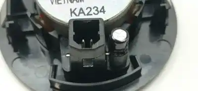 Peça sobressalente para automóvel em segunda mão sistema de áudio / rádio cd por mazda 2 lim. () black tech edition referências oem iam d09j66960 d09j66960 d09j66960