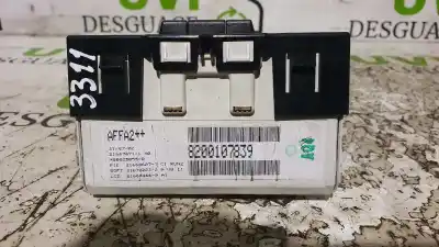 Pezzo di ricambio per auto di seconda mano display multifunzione per renault megane ii berlina 5p luxe privilege riferimenti oem iam 8200107839  