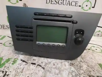 Tweedehands auto-onderdeel audiosysteem / radio-cd voor seat leon (1p1) reference oem iam-referenties 1p1035152