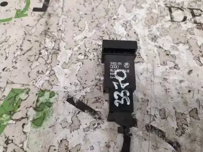 Second-hand car spare part switch for audi a3 (8l) 1.9 tdi ambiente oem iam references 8l0927134  