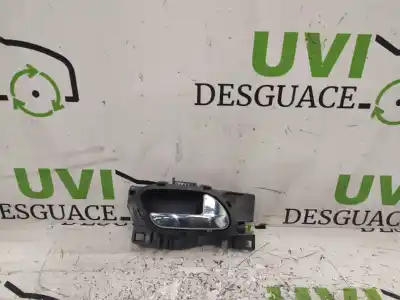 Pièce détachée automobile d'occasion POIGNÉE INTÉRIEURE AVANT DROITE pour PEUGEOT 207  Références OEM IAM 96555516VD  