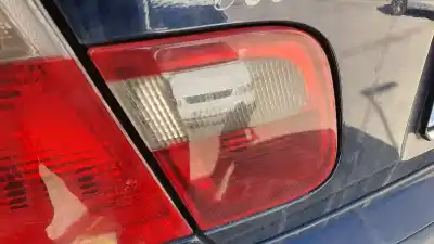 Peça sobressalente para automóvel em segunda mão farolim interior traseiro esquerdo por bmw serie 3 berlina (e46) 320d referências oem iam 8364923