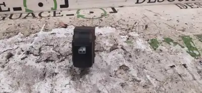 Second-hand car spare part rear left power window switch for kia carens 2.0 crdi ex monovolumen oem iam references 