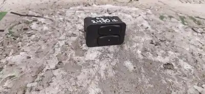 Second-hand car spare part left front power window switch for opel combo tour oem iam references 13363202  