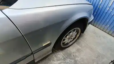 Peça sobressalente para automóvel em segunda mão guarda-lamas dianteiro direito por bmw serie 3 compacto (e36) 318tds sport edition referências oem iam 