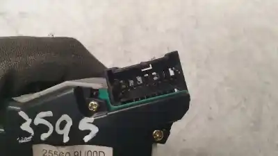 Pezzo di ricambio per auto di seconda mano comando pulito per nissan note (e11e) acenta riferimenti oem iam 255609u00d  