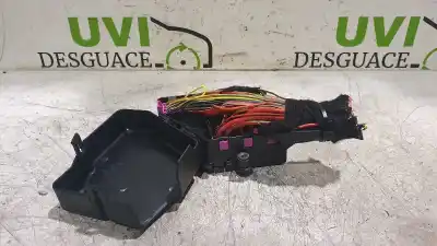 Second-hand car spare part fuse box unit for audi a6 avant (4b5) 2.5 v6 24v tdi oem iam references 8d1941824