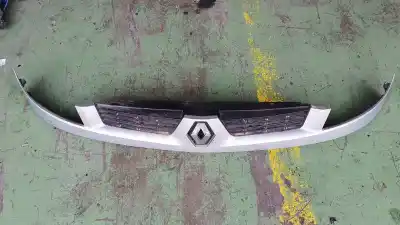 Автозапчастина б/у ПЕРЕДНЯ РЕШІТА для RENAULT KANGOO (F/KC0)  Посилання на OEM IAM 8200150629  