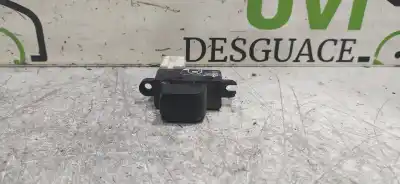 Peça sobressalente para automóvel em segunda mão botão / interruptor elevador vidro dianteiro direito por nissan micra (k12e) acenta referências oem iam 