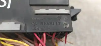 Автозапчасти б/у блок реле/предохранителей за dacia logan laureate ссылки oem iam 7703297597  