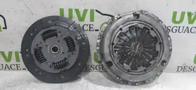 İkinci el araba yedek parçası DEBRIYAJ KITI için PEUGEOT 207  OEM IAM referansları 123052510  323075010