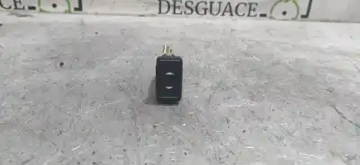 Автозапчасти б/у ВЫКЛЮЧАТЕЛЬ ПЕРЕДНЕГО ПРАВОГО ОКНА за FORD FOCUS LIM. (CB4)  ссылки OEM IAM 03168420  