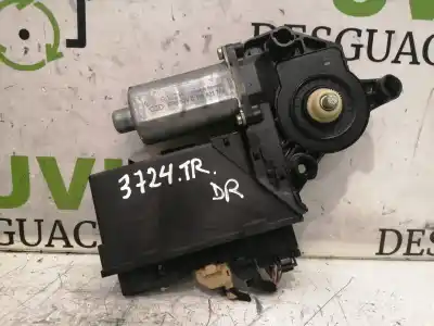 Peça sobressalente para automóvel em segunda mão motor elevador vidro traseiro direito por audi a4 berlina (8e) 1.9 tdi (96kw) referências oem iam 0130821766
