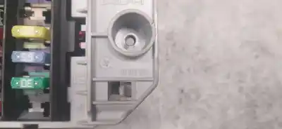 Second-hand car spare part fuse box unit for opel meriva cosmo oem iam references 93363136  