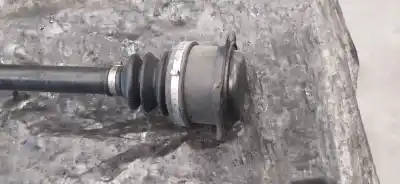 Pezzo di ricambio per auto di seconda mano trasmissione anteriore destra per volkswagen passat variant (3b5) comfortline riferimenti oem iam   