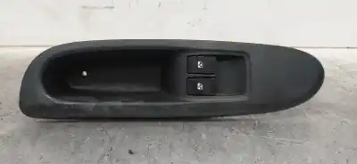 Second-hand car spare part LEFT FRONT POWER WINDOW SWITCH for OTRAS MARCAS CLIO II FASE II (B/CB0)  OEM IAM references 8200084003  