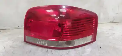 Автозапчасти б/у правый задний фонарь за audi a3 (8p) 2.0 tdi attraction quattro ссылки oem iam 8p0945258