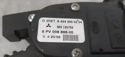 Автозапчастина б/у педальний потенціометр для smart forfour 1.1 cat посилання на oem iam a4543000304  6pv00886600