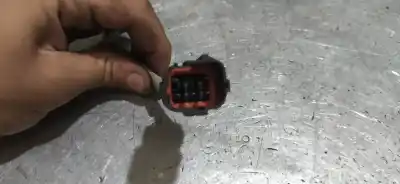 Second-hand car spare part front right door lock for kia carens 2.0 turbodiesel cat oem iam references   