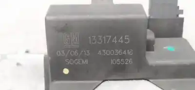 Автозапчастина б/у замок багажника / ворот для opel corsa d cosmo посилання на oem iam 13317445 105526 430036418