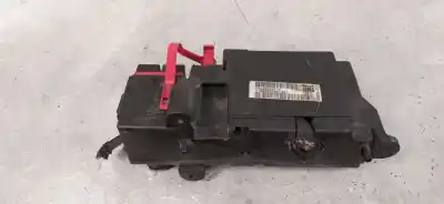 İkinci el araba yedek parçası RÖLE/SIGORTA KUTUSU için CHRYSLER STRATUS BERLINA (JA)  OEM IAM referansları P04608737AB  