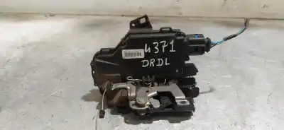 İkinci el araba yedek parçası sag ön kapi kilidi için skoda roomster (5j7) 1.4 oem iam referansları 3b1837016c3