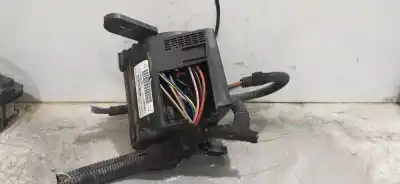 Pièce détachée automobile d'occasion BOÎTES À FUSIBLES pour PEUGEOT 206 BERLINA  Références OEM IAM 9640866580  