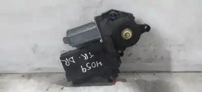 Peça sobressalente para automóvel em segunda mão motor elevador vidro traseiro direito por audi a4 berlina (8e) 2.0 tdi referências oem iam 0130821766