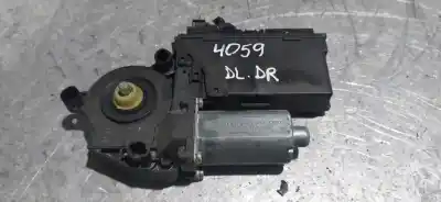 Автозапчасти б/у МОТОР СТЕКЛА ПЕРЕДНЕГО ПРАВОГО за AUDI A4 BERLINA (8E)  ссылки OEM IAM 0130821764  