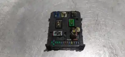 Peça sobressalente para automóvel em segunda mão caixa de fusíveis e relés por citroen c4 berlina 1.4 16v referências oem iam 281192496d