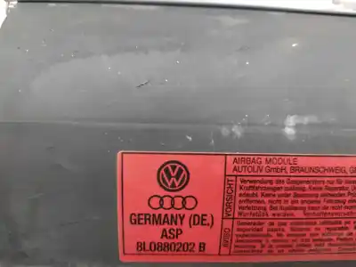 Автозапчастина б/у передня права подушка безопасности для audi a3 (8l) 1.9 tdi посилання на oem iam 8l0880202b  vb7kxgb1arc