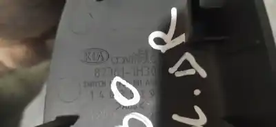 Peça sobressalente para automóvel em segunda mão botão / interruptor elevador vidro dianteiro direito por kia cee´d emotion referências oem iam 823611h300  