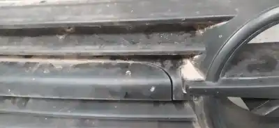 Pezzo di ricambio per auto di seconda mano griglia anteriore per opel corsa c 1.7 16v dti cat (y 17 dt / lr6) riferimenti oem iam   