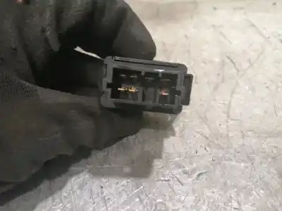 Автозапчасти б/у выключатель переднего правого окна за citroen c3 (f desde 11/2001) 1.1 8v ссылки oem iam 96605364xt  