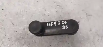 Автозапчастина б/у РУЧКА ПЕРЕДНЯ ПРАВА ВІКНА для RENAULT KANGOO (F/KC0)  Посилання на OEM IAM   