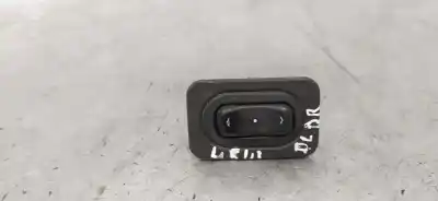 Peça sobressalente para automóvel em segunda mão botão / interruptor elevador vidro dianteiro direito por opel meriva b 1.7 16v cdti referências oem iam 