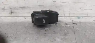 Peça sobressalente para automóvel em segunda mão botão / interruptor elevador vidro traseiro direito por volvo s60 berlina 2.4 d referências oem iam 8685288