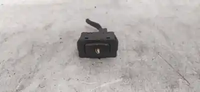 Peça sobressalente para automóvel em segunda mão botão / interruptor elevador vidro traseiro esquerdo por citroen c8 2.2 hdi fap cat (4hw) referências oem iam 14996420xt