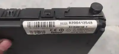 Pezzo di ricambio per auto di seconda mano SCATOLA RELÈ/FUSIBILI per RENAULT MEGANE III COUPE  Riferimenti OEM IAM 8200412548  