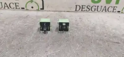 Pezzo di ricambio per auto di seconda mano relè per bmw x3 (e83) 3.0d riferimenti oem iam 61368373700  v23134k59x312