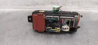 İkinci el araba yedek parçası RÖLE/SIGORTA KUTUSU için MITSUBISHI CARISMA BERLINA 5 (DA0)  OEM IAM referansları MR318828  8600930981
