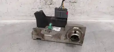 Pièce détachée automobile d'occasion SERRURE DE PORTE AVANT DROITE pour FORD TOURNEO CONNECT (TC7)  Références OEM IAM 2T1AV21812BF  