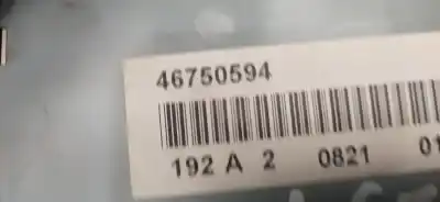 Pezzo di ricambio per auto di seconda mano scatola relè/fusibili per fiat stilo multi wagon (192) 1.6 16v riferimenti oem iam 46750594  