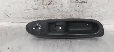 Автозапчастина б/у передній правий віконний вимикач для renault clio ii fase ii (b/cb0) authentique посилання на oem iam 8200084005  