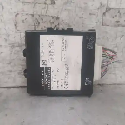 Pezzo di ricambio per auto di seconda mano MODULO ELETTRONICO per TOYOTA AURIS  Riferimenti OEM IAM 8999002010  MB2325002333