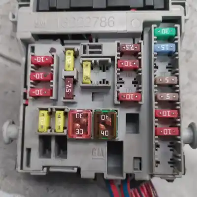 Автозапчасти б/у блок реле/предохранителей за opel astra j lim. enjoy ссылки oem iam 13222786  