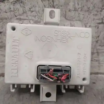 Peça sobressalente para automóvel em segunda mão módulo eletrônico por renault clio iii 1.2 16v referências oem iam 280386404r  18589561